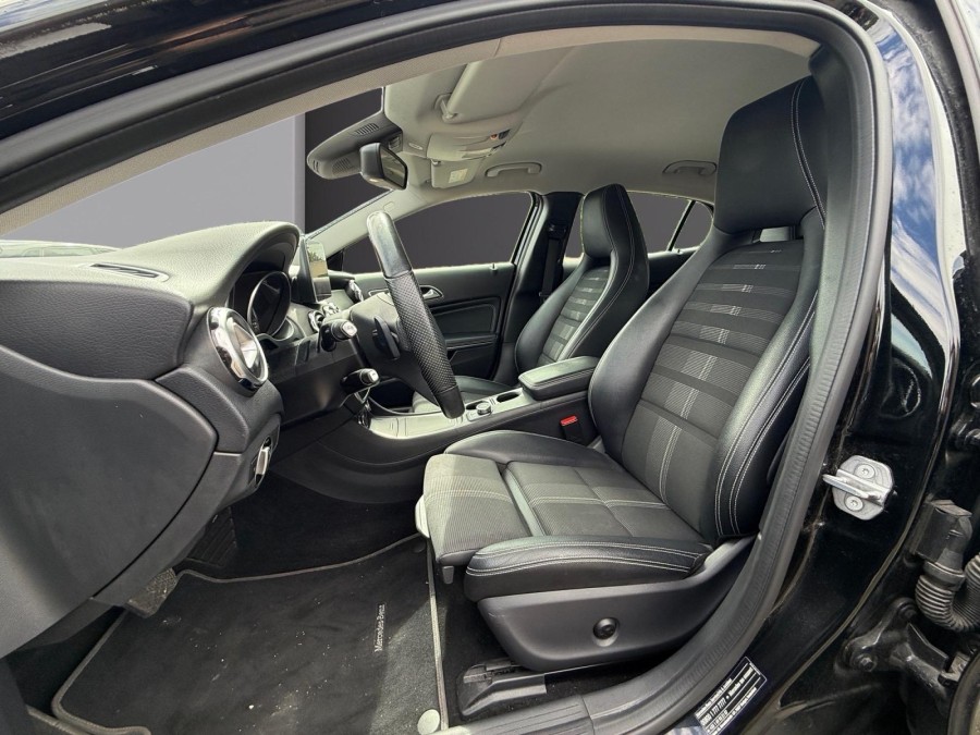 MERCEDES d'occasion CLASSE GLA GLA 200 D SENSATION de 2019 Rennes