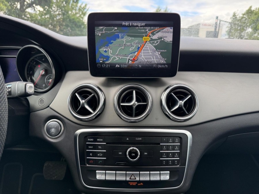 MERCEDES d'occasion CLASSE GLA GLA 200 D SENSATION de 2019 Rennes