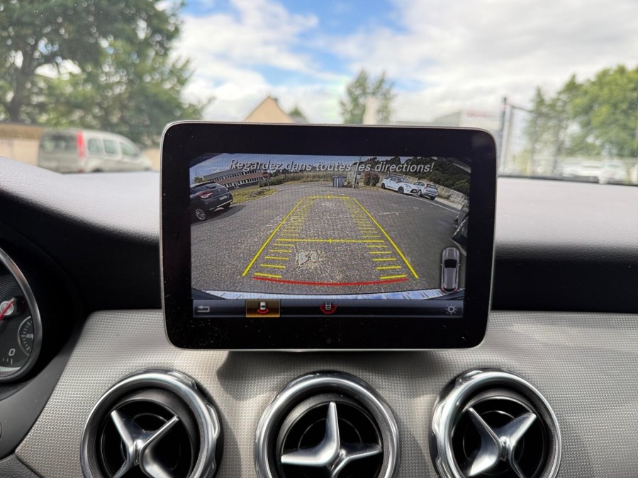 MERCEDES d'occasion CLASSE GLA GLA 200 D SENSATION de 2019 Rennes