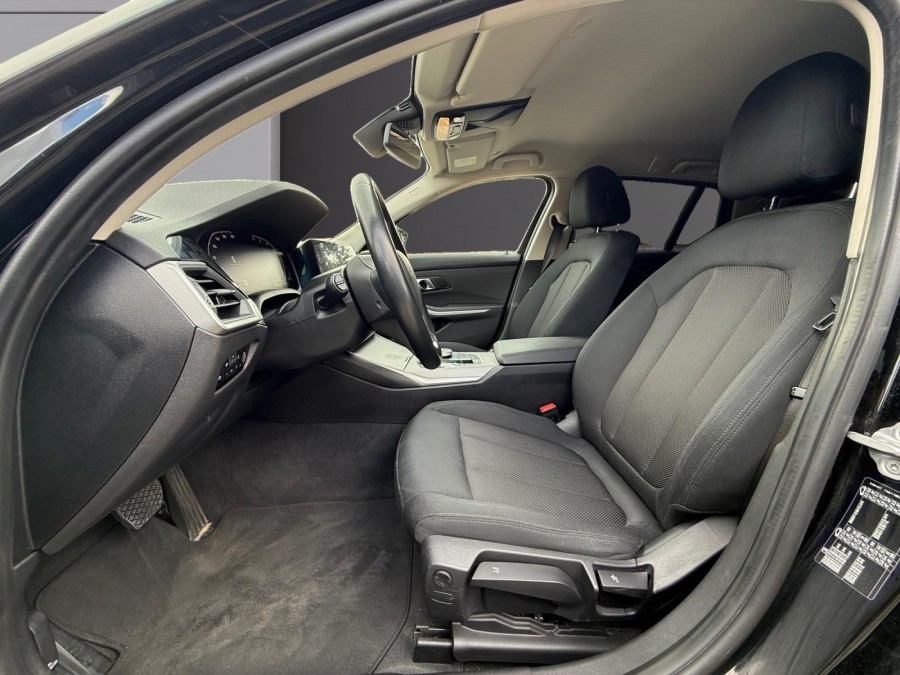 BMW d'occasion 3 TOURING TOURING 318D 150 LOUNGE BA de 2021 Rennes