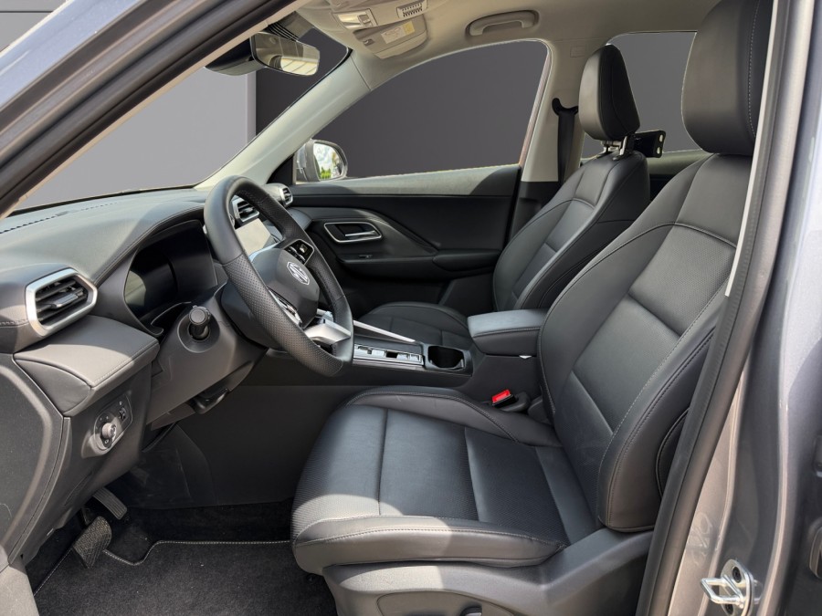 MG d'occasion ZS SUV 1.5 HYBRID+ 197 LUXURY de 2025 Beaune (21)﻿