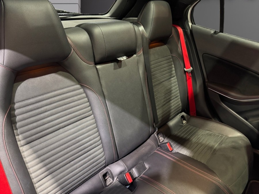 MERCEDES d'occasion GLA 45 AMG de 2016 Narbonne (11)﻿