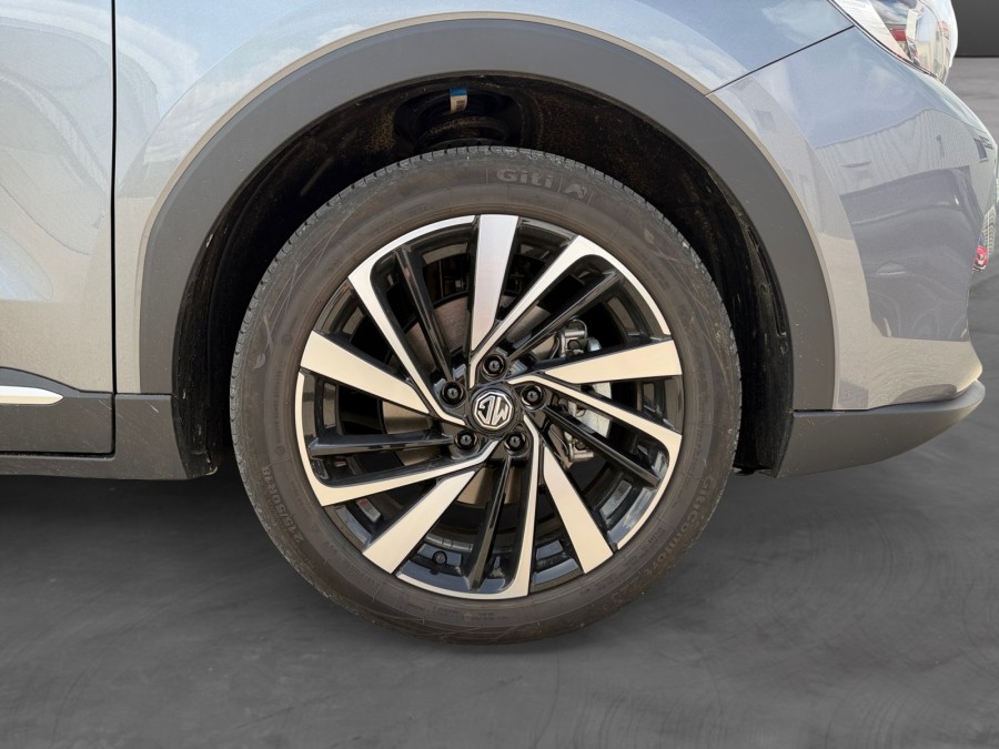 MG d'occasion ZS SUV 1.5 HYBRID+ 197 LUXURY de 2025 Beaune (21)﻿