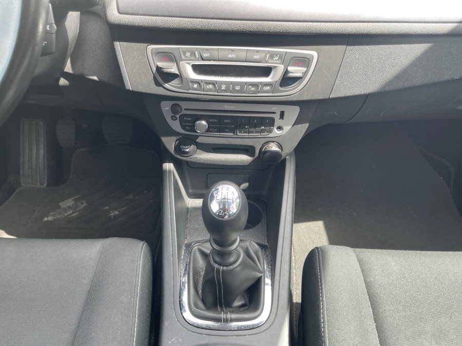 RENAULT d'occasion MEGANE III TCE 130 limited de 2015 Le Raincy (93)﻿