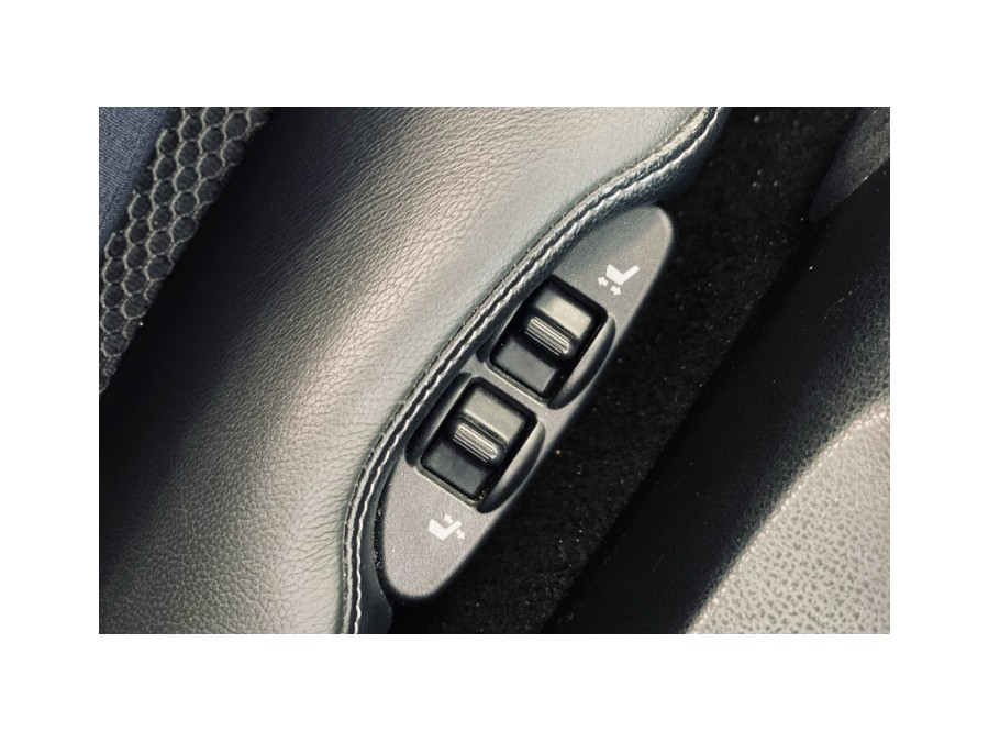 NISSAN d'occasion 370 3.7 V6 328 ROADSTER PACK de 2015 Annecy (74)﻿