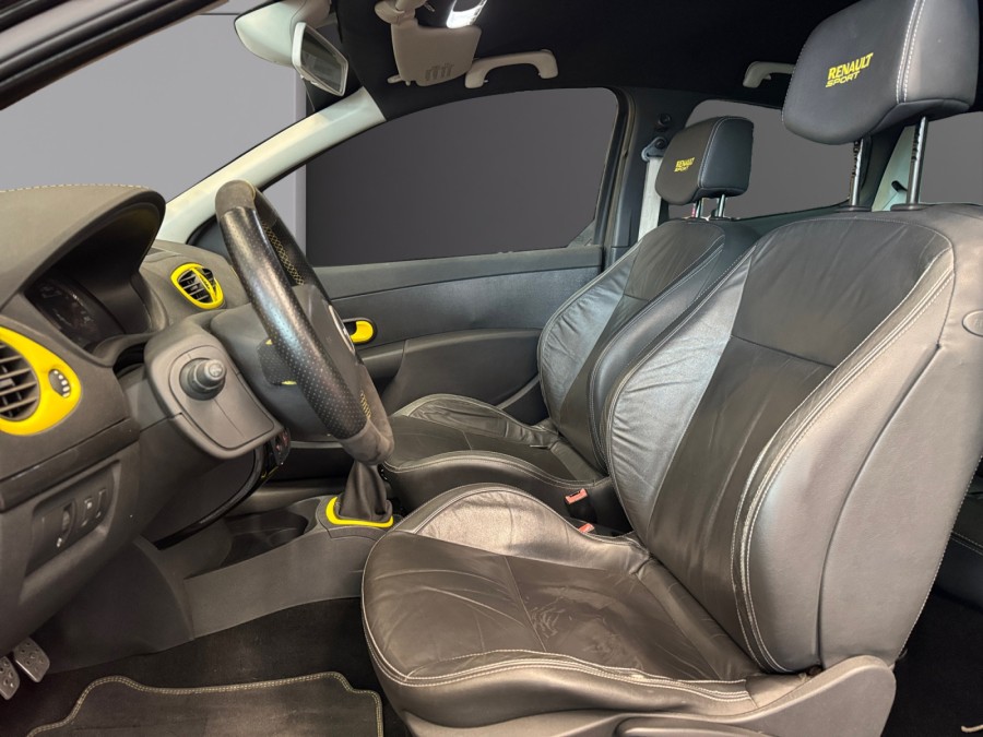 RENAULT d'occasion CLIO III CLIO 3 RS LUXE 2.0 16V de 2007 Pau (64)﻿