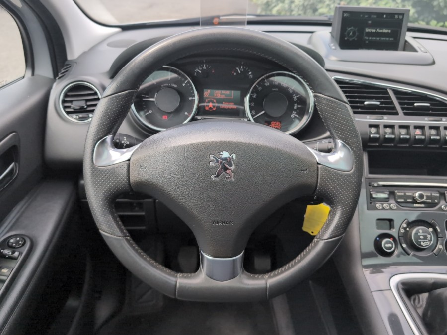 PEUGEOT d'occasion 3008 I MONOSPACE 1.6 HDI 115 FELINE de 2013 Brest