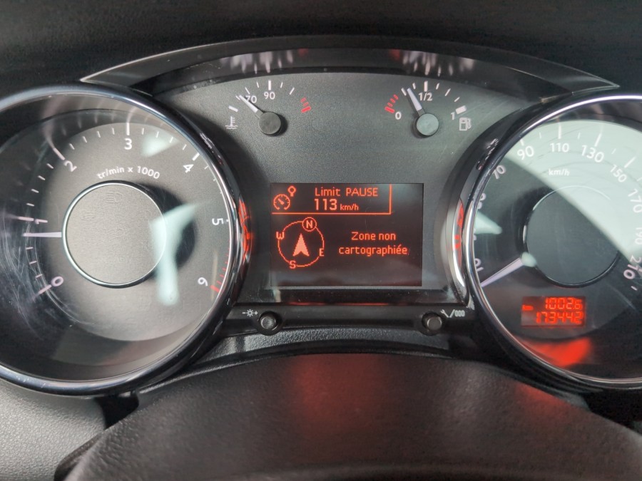 PEUGEOT d'occasion 3008 I MONOSPACE 1.6 HDI 115 FELINE de 2013 Brest