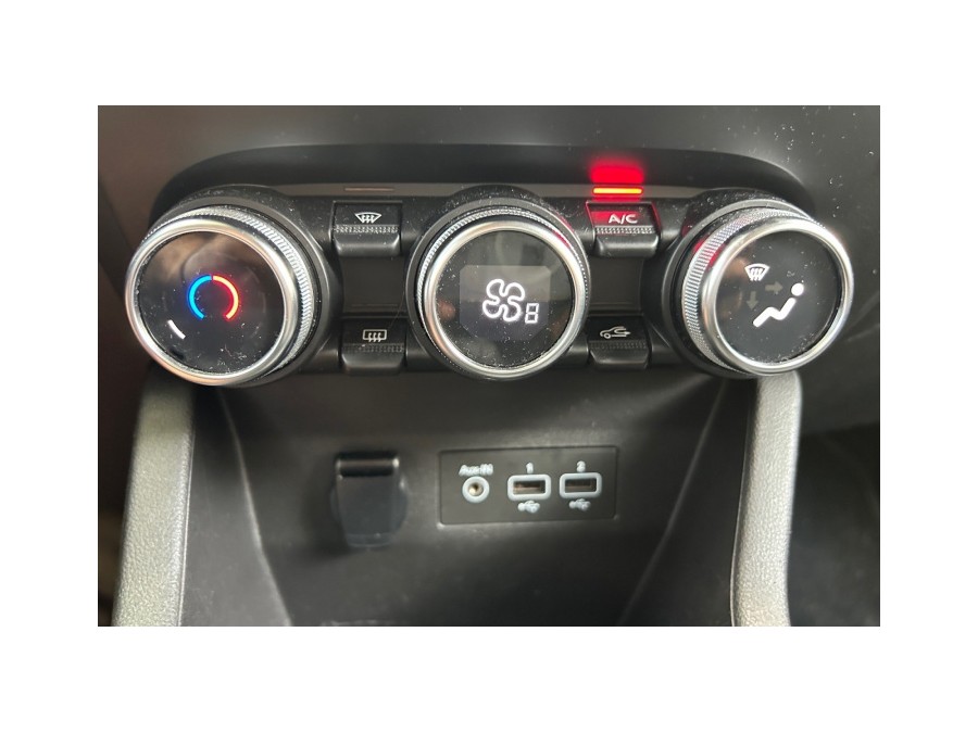 RENAULT d'occasion CLIO V 1.6 E-TECH 140 LUTECIA de 2021 Champigny