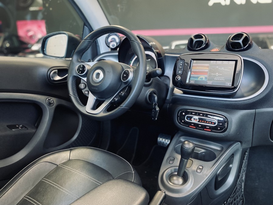 SMART d'occasion FORTWO DECAPOTABLE 0.9 90 PERFECT BA de 2018 Annecy