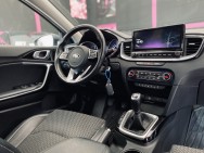 KIA d'occasion CEE-D KIA CEED SW 1.6 CRDI 136ch de 2020 Annecy (74)﻿