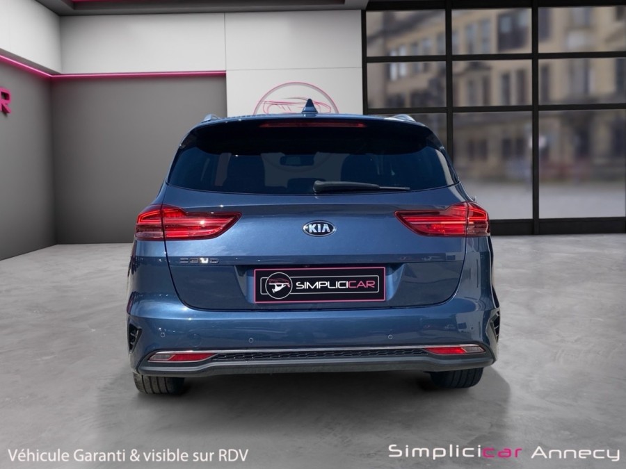 KIA d'occasion CEE-D KIA CEED SW 1.6 CRDI 136ch de 2020 Annecy (74)﻿
