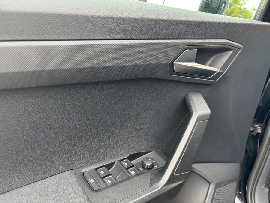 SEAT d'occasion IBIZA 1.0 TSI 95 BUSINESS PH2 de 2022 Besançon (25)﻿