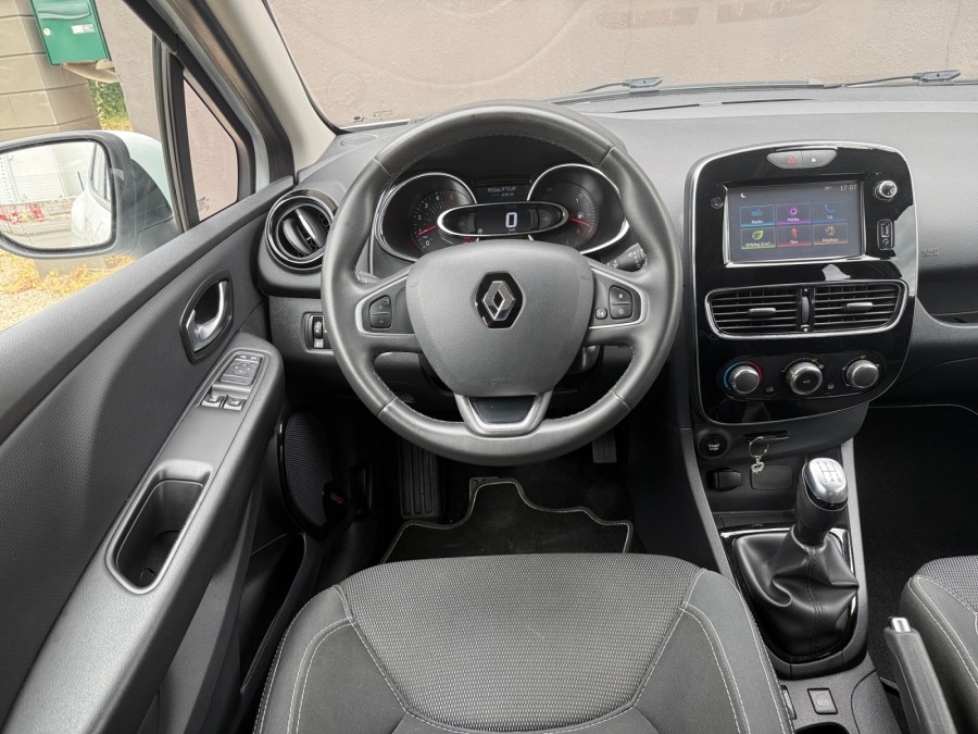 RENAULT d'occasion CLIO IV 1.5 DCI 90 BUSINESS de 2018 Poitiers (86)﻿