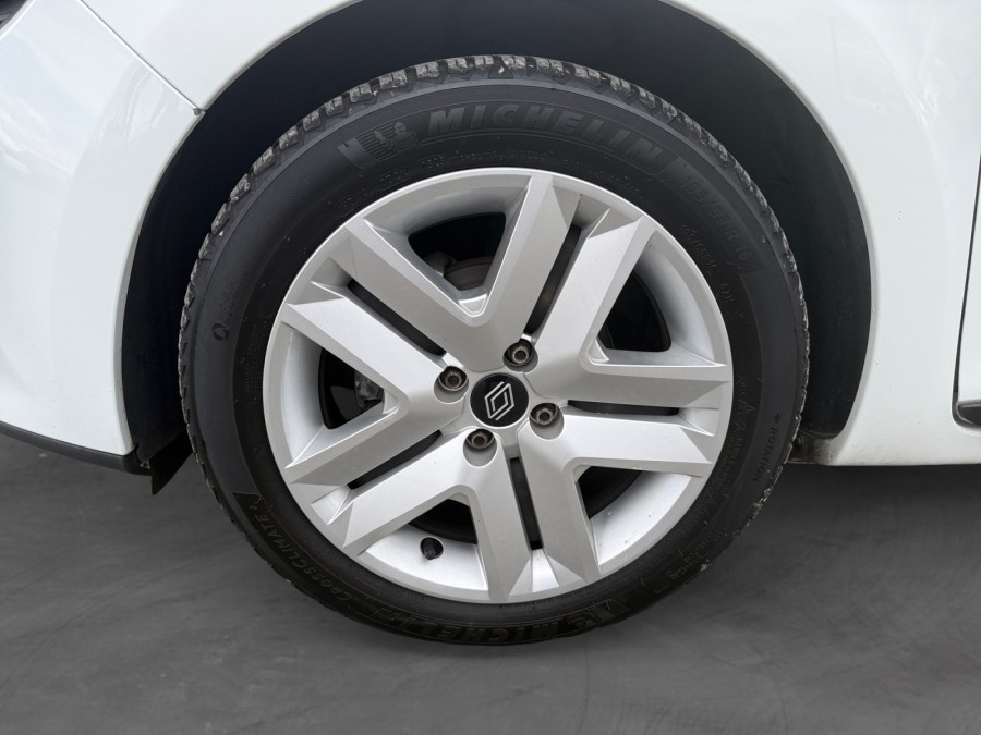 RENAULT d'occasion CLIO IV 1.5 DCI 90 BUSINESS de 2018 Poitiers (86)﻿