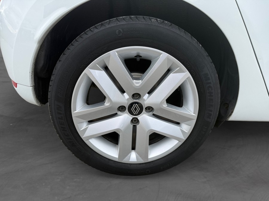 RENAULT d'occasion CLIO IV 1.5 DCI 90 BUSINESS de 2018 Poitiers (86)﻿