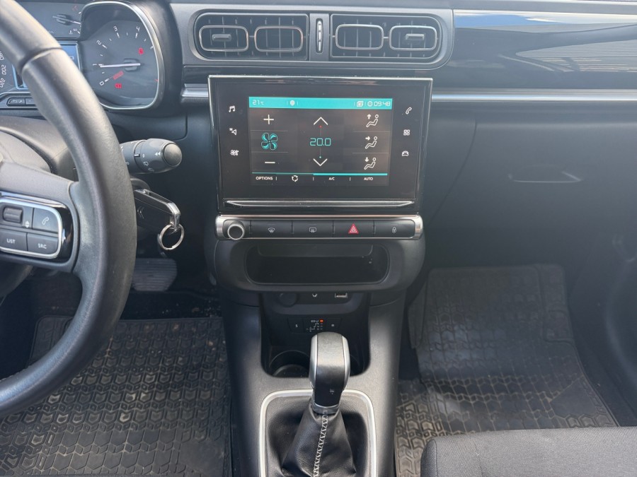 CITROEN d'occasion C3 III 1.2 PURE TECH 110 SHINE de 2018 Vannes (56)﻿