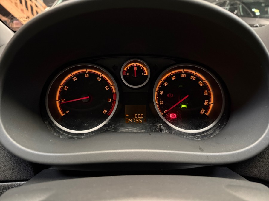 OPEL d'occasion CORSA 1.4 TWINPORT 100 COSMO de 2013 St Jean du