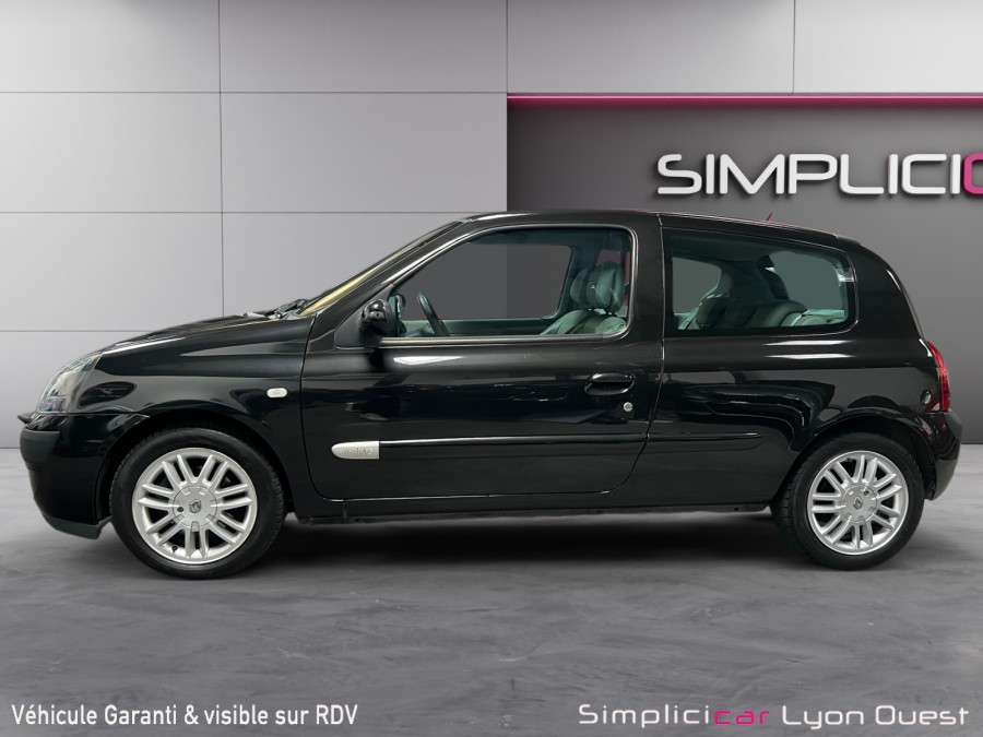 RENAULT d'occasion CLIO Initiale 1.6 16V de 2003 Lyon Ouest (69)﻿
