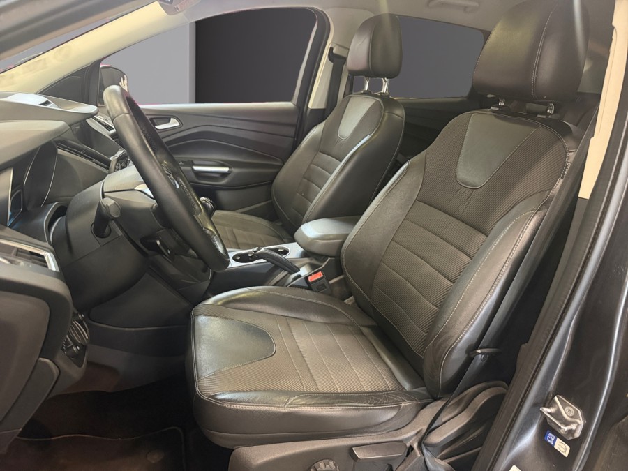 FORD d'occasion KUGA 2.0 TDCI 150 Titanium de 2016 Andrezieux (42)﻿