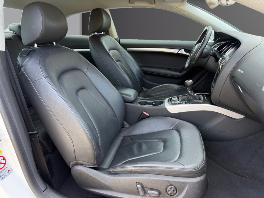 AUDI d'occasion A5 2.0 TDI de 2009 Toulon Est (83)﻿