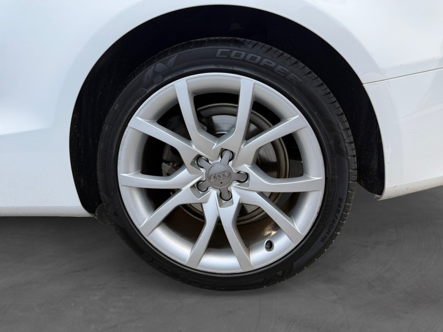 AUDI d'occasion A5 2.0 TDI de 2009 Toulon Est (83)﻿