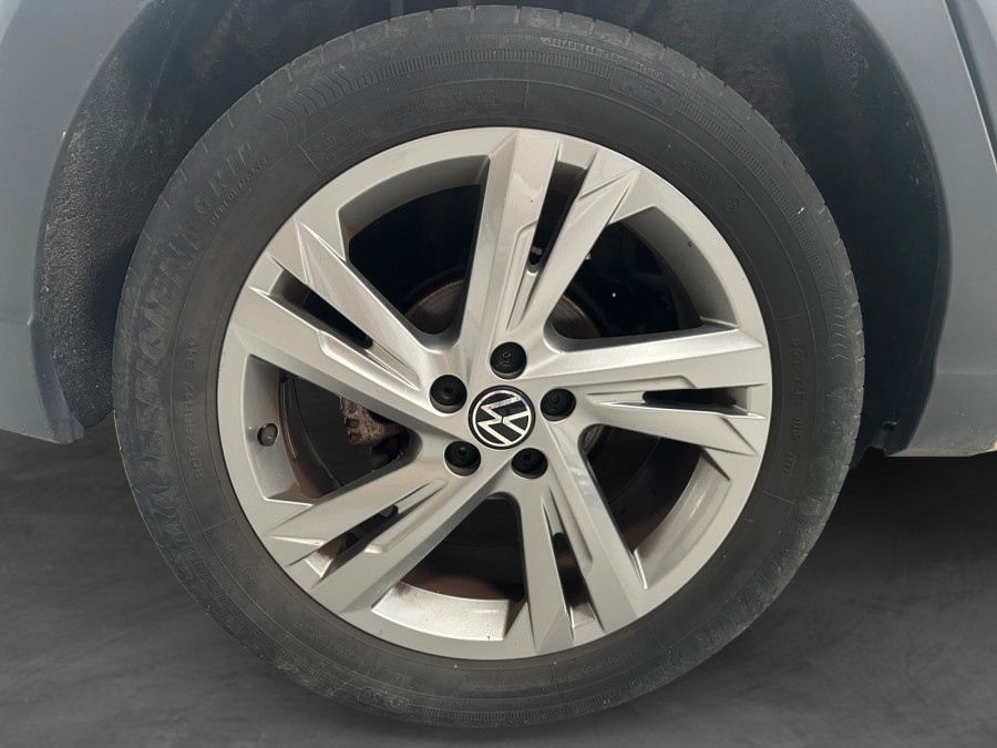 VOLKSWAGEN d'occasion TAIGO 1.0 TSI 110 R-LINE de 2022 Lorient (56)﻿