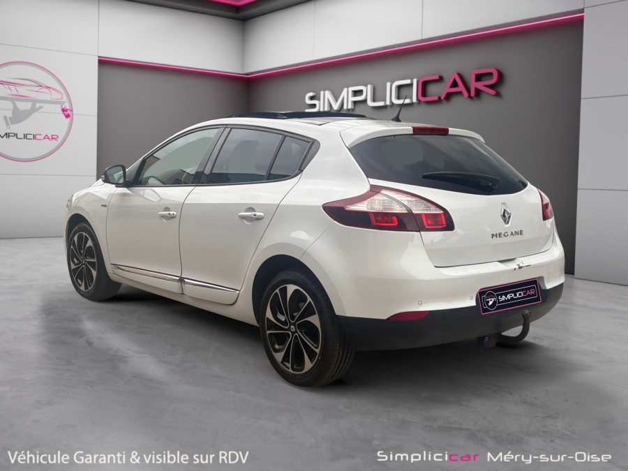 RENAULT d'occasion MEGANE III BERLINE BICORPS TROIS OU CINQ PORTES