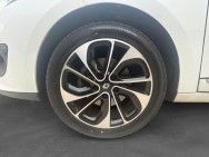 RENAULT d'occasion MEGANE III BERLINE BICORPS TROIS OU CINQ PORTES