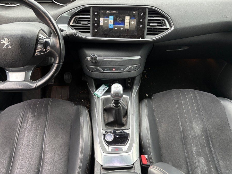 PEUGEOT d'occasion 308 1.6 THP 125 ACTIVE de 2013 Orgeval Verneuil