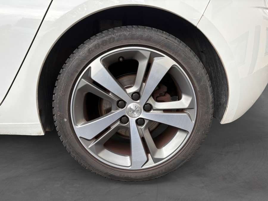 PEUGEOT d'occasion 308 1.6 THP 125 ACTIVE de 2013 Orgeval Verneuil