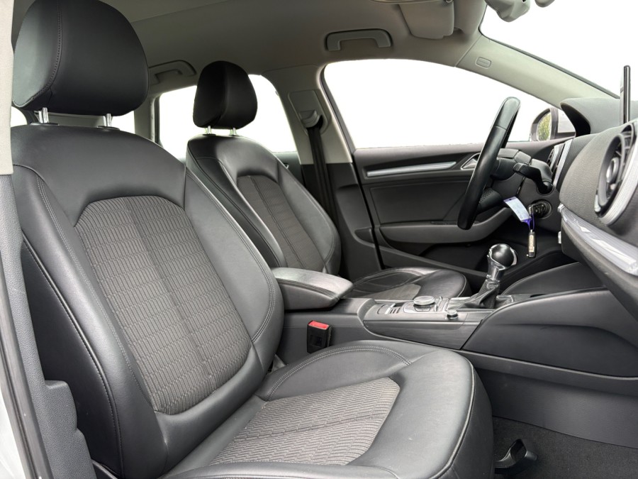 AUDI d'occasion A3 Sportback 1.6 TDI 110 AMBIENTE S TRONIC de 2015