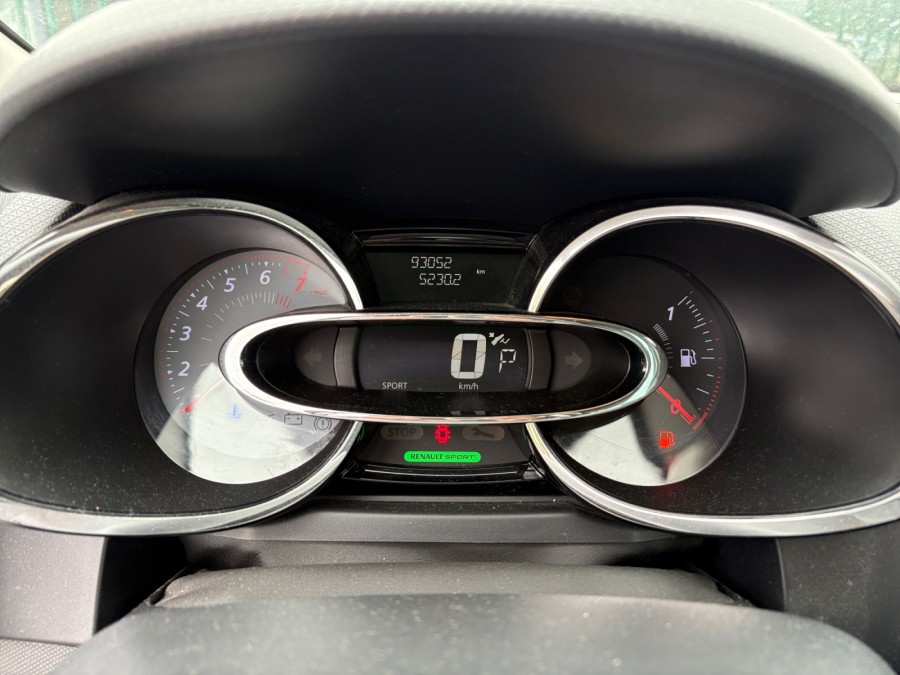 RENAULT d'occasion CLIO IV TCE 120 INITIALE PARIS EDC de 2013 Orgeval