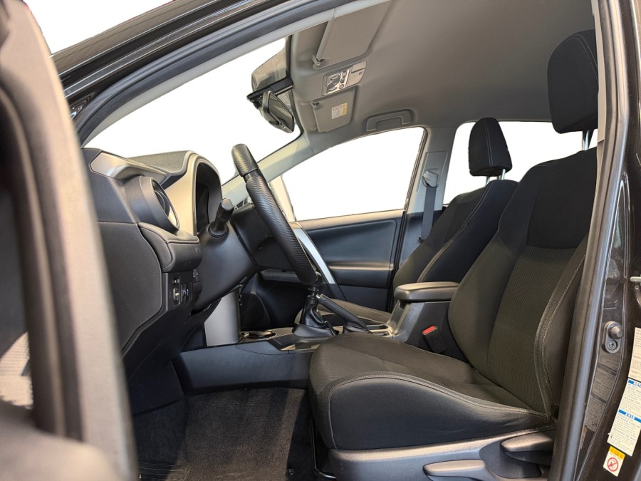 TOYOTA d'occasion RAV 4 IV 150 D-4D WHITE EDITION de 2015 Strasbourg