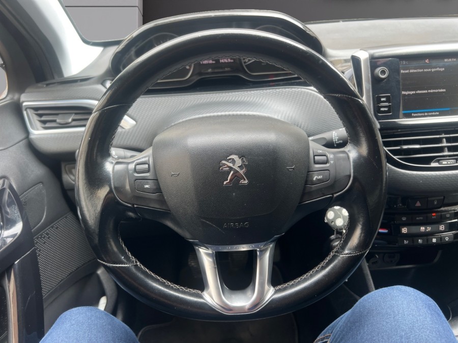 PEUGEOT d'occasion 208 208 1.6 BLUE HDI 100 Allure de 2017 Le Raincy