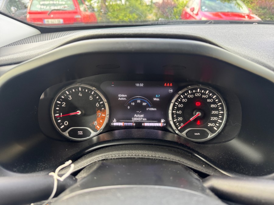 JEEP d'occasion RENEGADE SUV 1.4 LIMITED 140CH de 2015 Méry Sur Oise