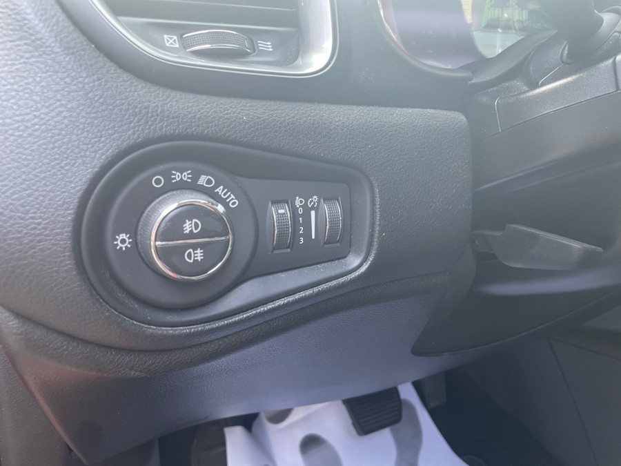 JEEP d'occasion RENEGADE SUV 1.6 MULTIJET 120 BASKET SERIES WITH LNB