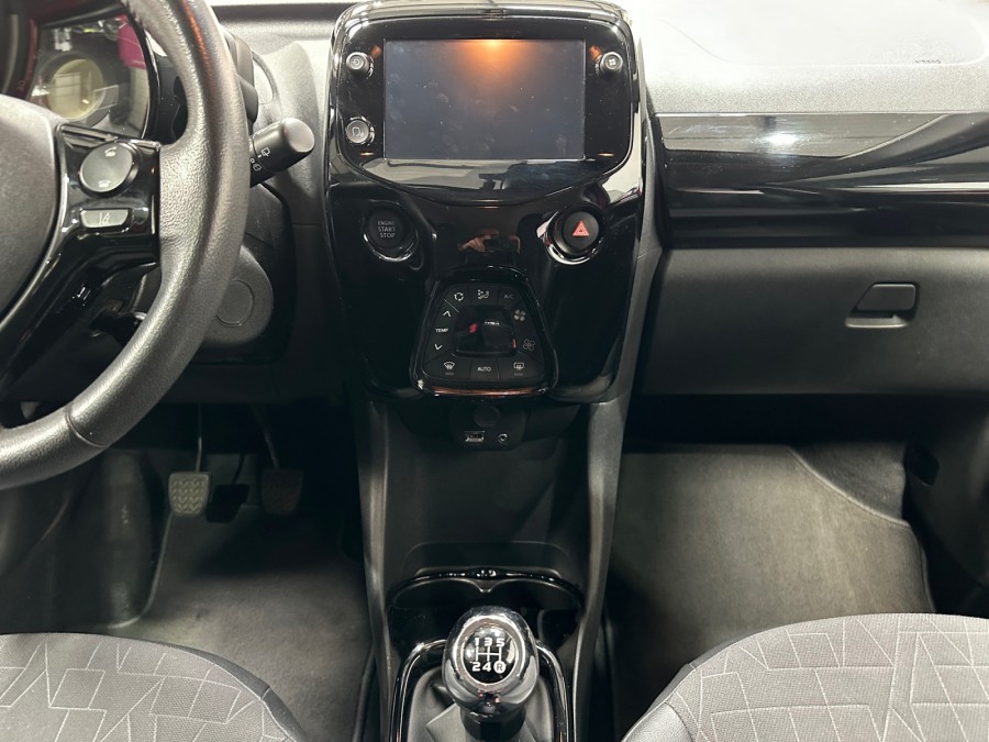 TOYOTA d'occasion AYGO 1.0 VVT-I 72 X-CLUSIV ZEN SERIE de 2021 Lyon