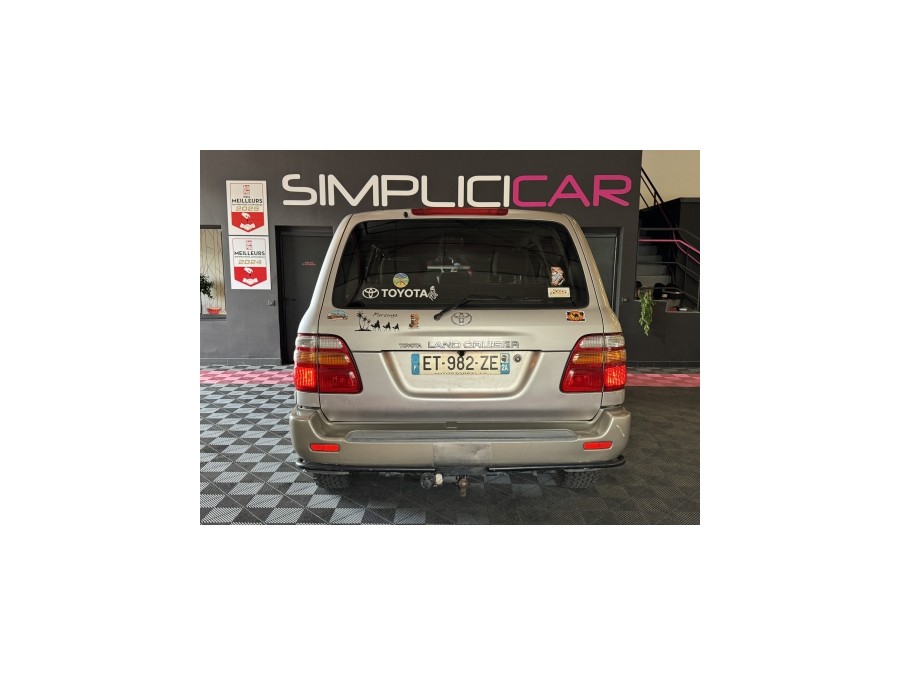 TOYOTA d'occasion LAND CRUISER 100 TD STATION WAGON VX BA de 2002 Aix