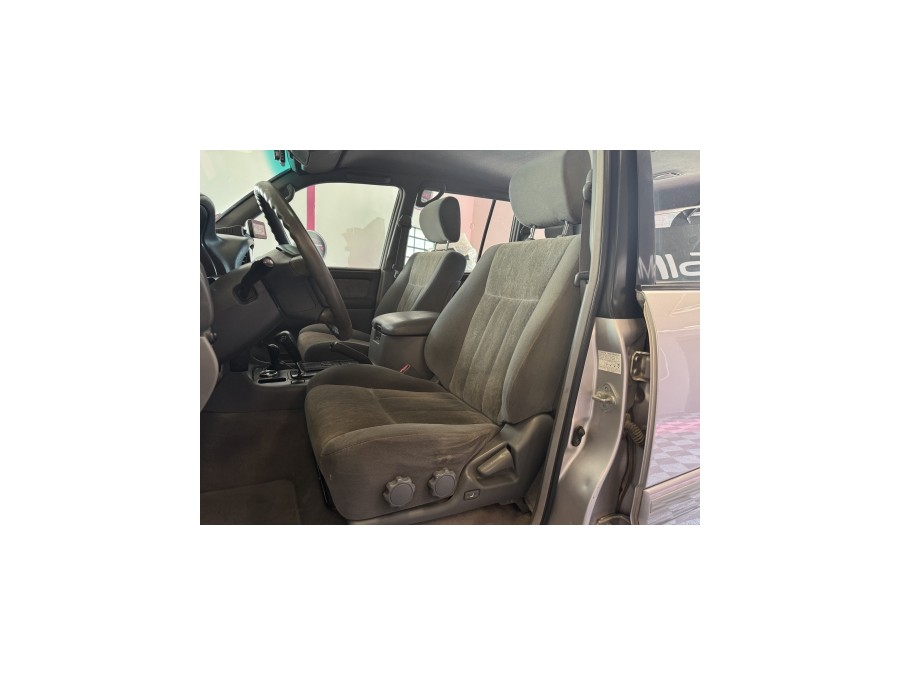 TOYOTA d'occasion LAND CRUISER 100 TD STATION WAGON VX BA de 2002 Aix
