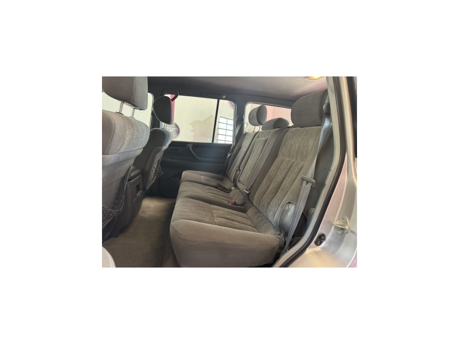 TOYOTA d'occasion LAND CRUISER 100 TD STATION WAGON VX BA de 2002 Aix