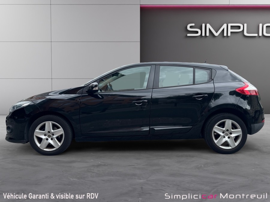 RENAULT d'occasion MEGANE III BERLINE BICORPS TROIS OU CINQ PORTES