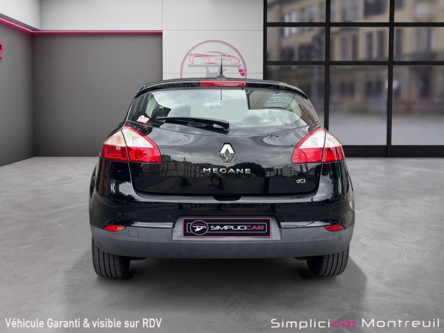 RENAULT d'occasion MEGANE III BERLINE BICORPS TROIS OU CINQ PORTES