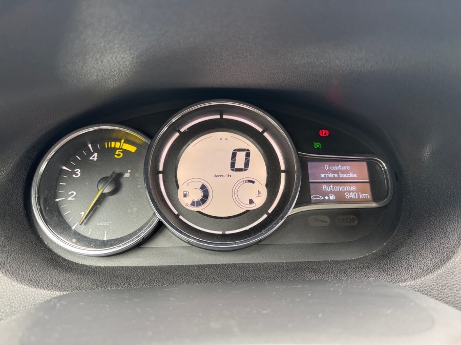 RENAULT d'occasion MEGANE III BERLINE BICORPS TROIS OU CINQ PORTES