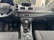RENAULT d'occasion MEGANE III BERLINE BICORPS TROIS OU CINQ PORTES