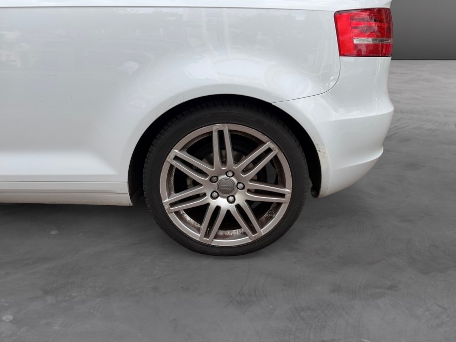 AUDI d'occasion A3 DECAPOTABLE 1.8 TFSI 160 AMBIENTE S TRONIC de 2012