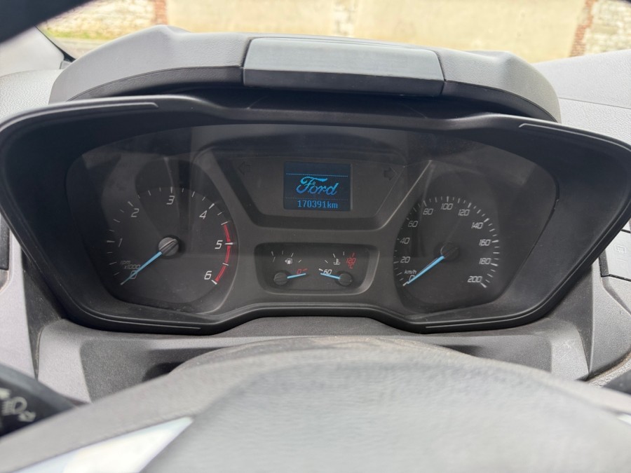 FORD d'occasion TRANSIT CUSTOM 2.2 TDCi 16V de 2013 Vernon (27)﻿