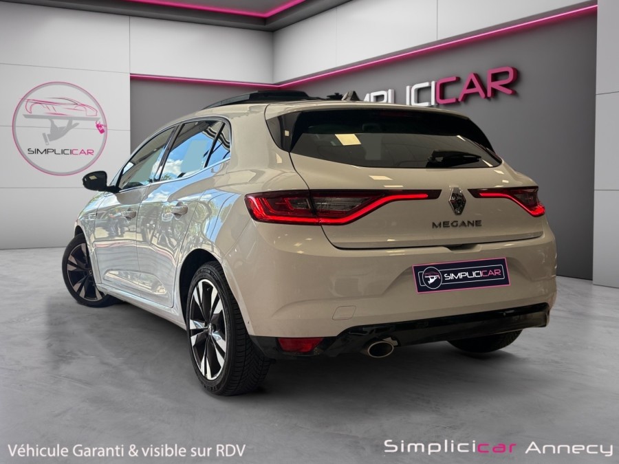 RENAULT d'occasion MEGANE IV BERLINE BICORPS TROIS OU CINQ PORTES 1.3