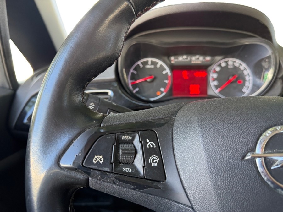 OPEL d'occasion CORSA 1.4 90 EXCITE de 2018 Salon de Provence (13)﻿