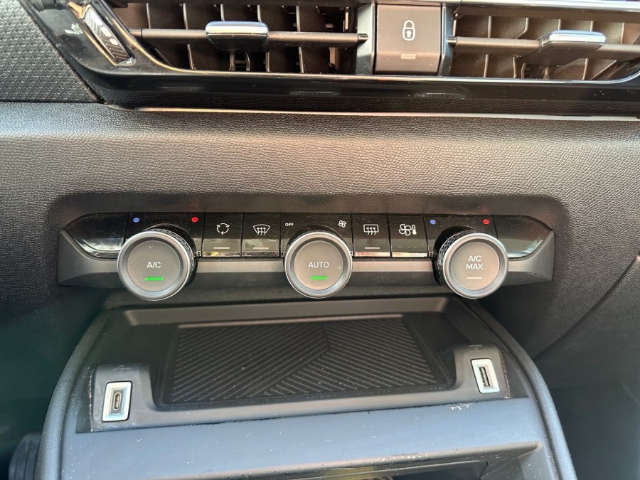 CITROEN d'occasion C4 III 1.5 BLUE HDI 110 FEEL de 2022 Salon de